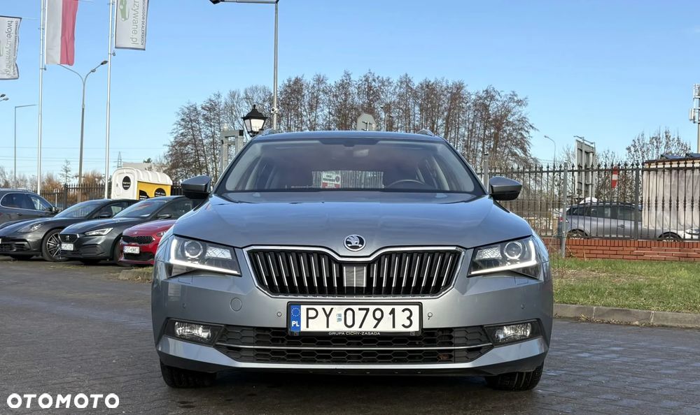 Skoda Superb 2.0 TDI 4x4 Ambition - 2