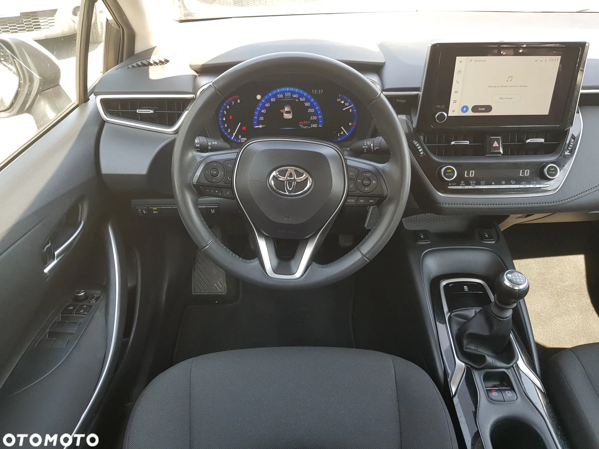 Toyota Corolla 1.5 Comfort - 12