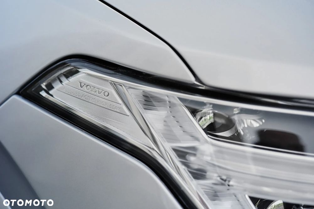 Volvo XC 90 T6 AWD Momentum 7os - 12