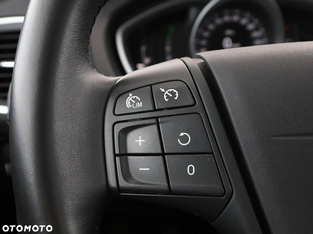 Volvo V40 D2 Kinetic - 29