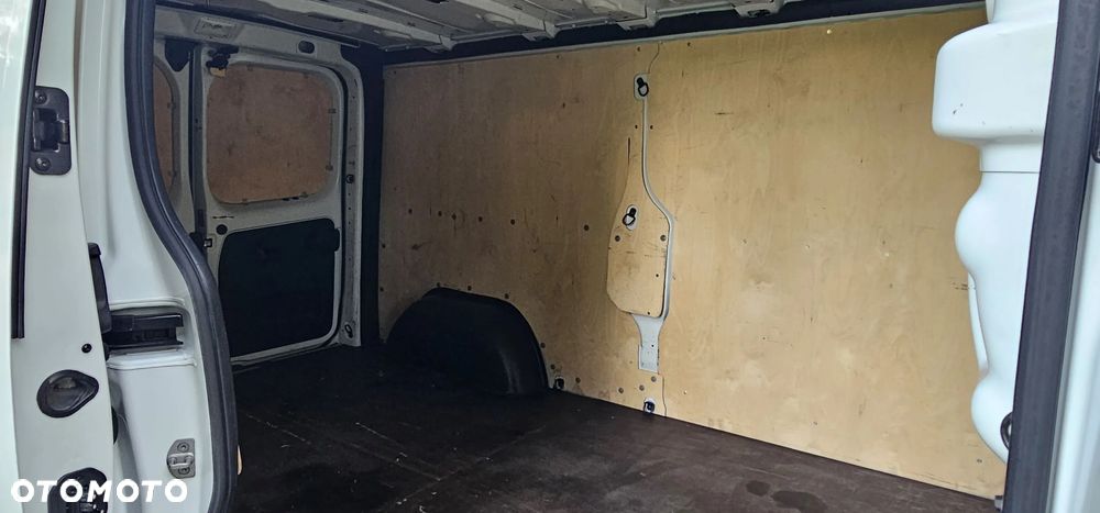 Renault Trafic III - 17