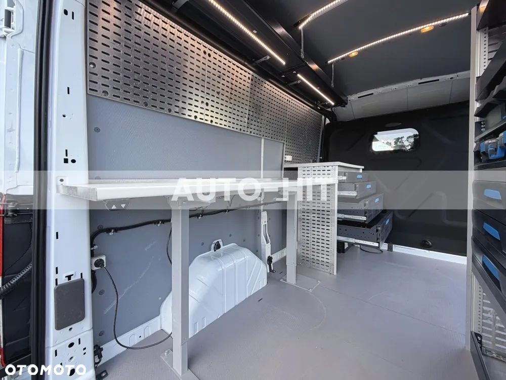 Ford Transit - 18