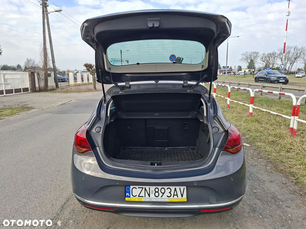 Opel Astra 1.4 Turbo Exklusiv - 11
