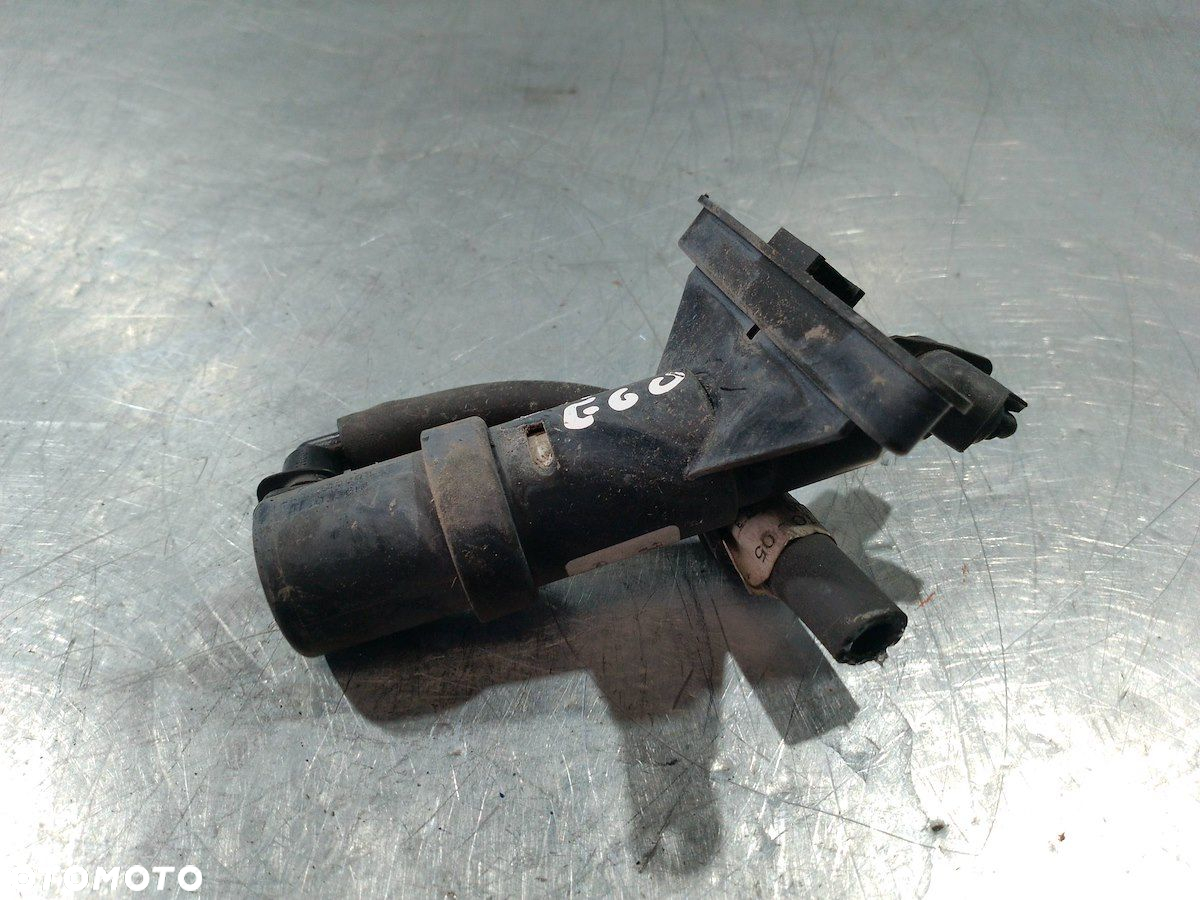 DYSZA SPRYSKIWACZA LAMPY LEWA BMW E60 7038415-07  8WT008757-01 - 6