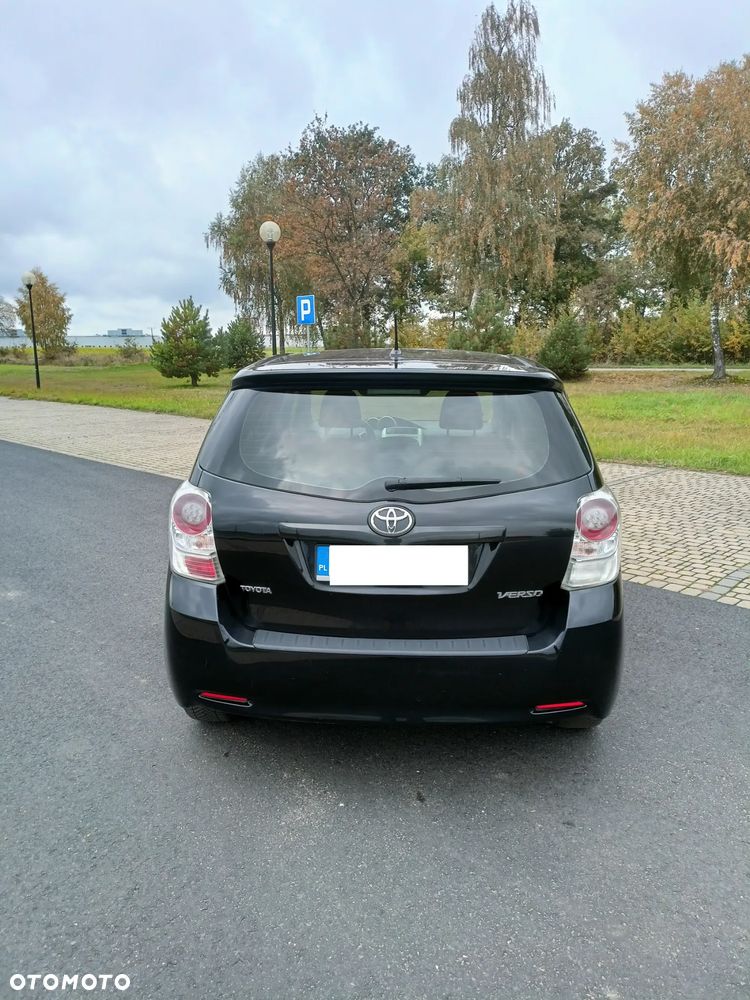 Toyota Verso 2010 photo 5