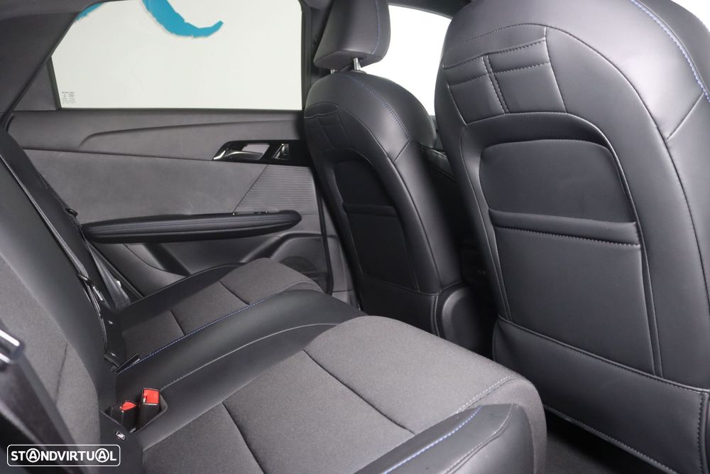 MG MG4 64 kWh Luxury - 11