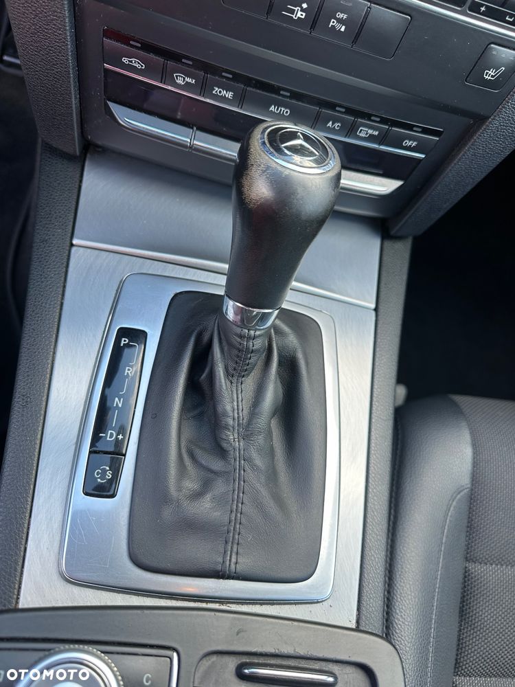 Mercedes-Benz Klasa E 250 CGI BlueEffICIENCY - 26