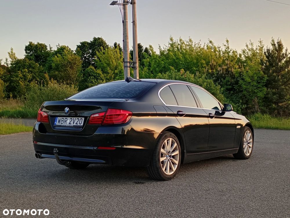 BMW F10 2011 photo 3