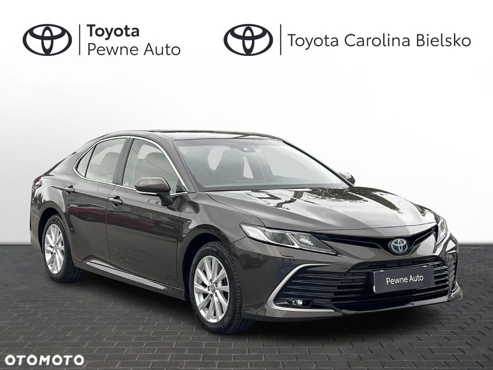 Toyota Camry - 28