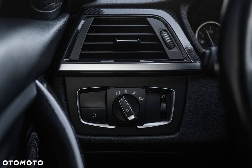 BMW Seria 3 ActiveHybrid M Sport - 17