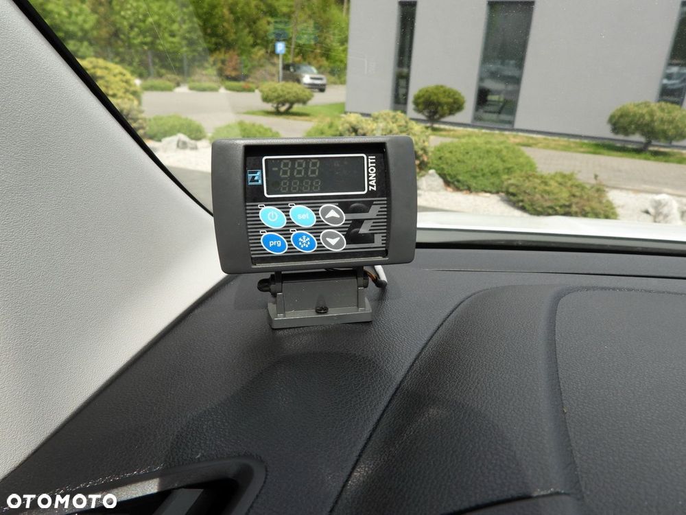 Toyota PROACE CITY  FURGON CHŁODNIA  -15*C ZASILANIE 230V TEMPOMAT KLIMATYZACJA  100KM - 30