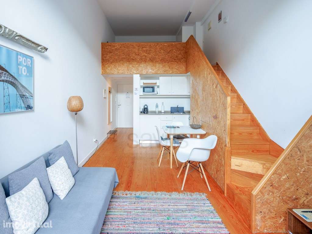 Apartamento T0 com terraço na Baixa do Porto - Grande imagem: 2/24