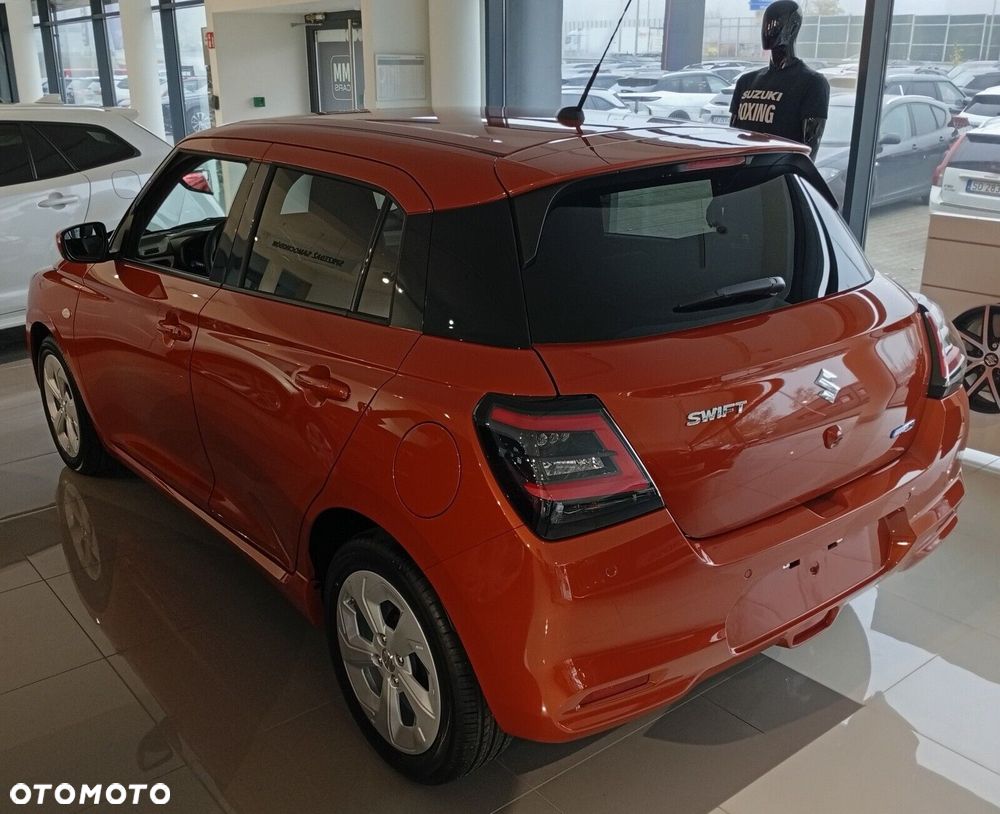 Suzuki Swift - 4