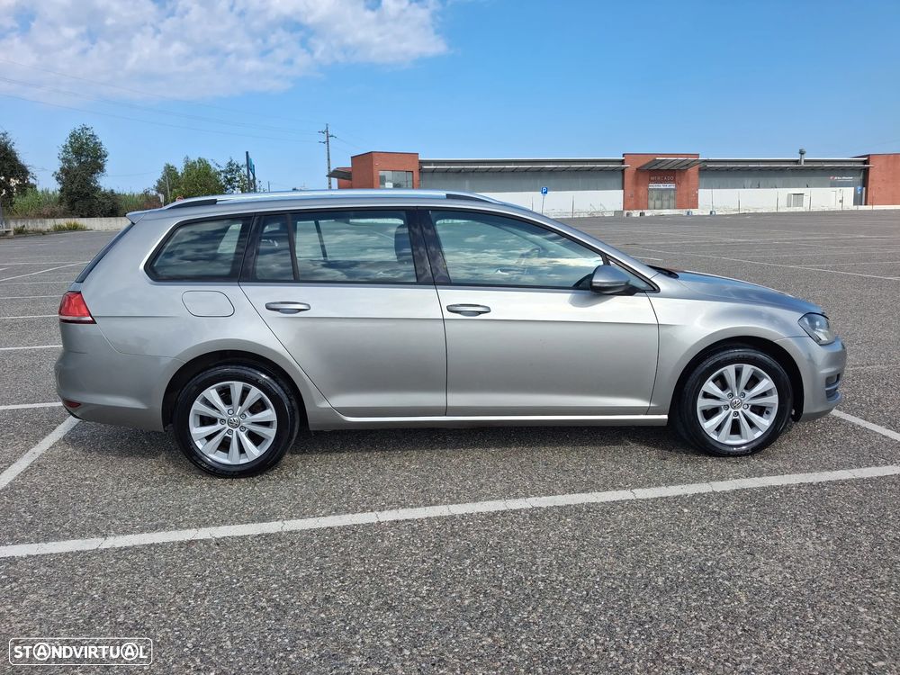 VW Golf Variant 1.6 TDi Confortline - 8