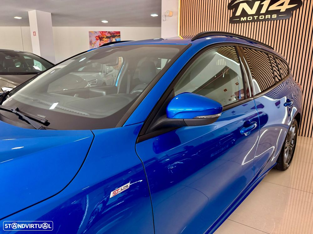 Ford Focus SW 1.0 EcoBoost ST-Line X - 24