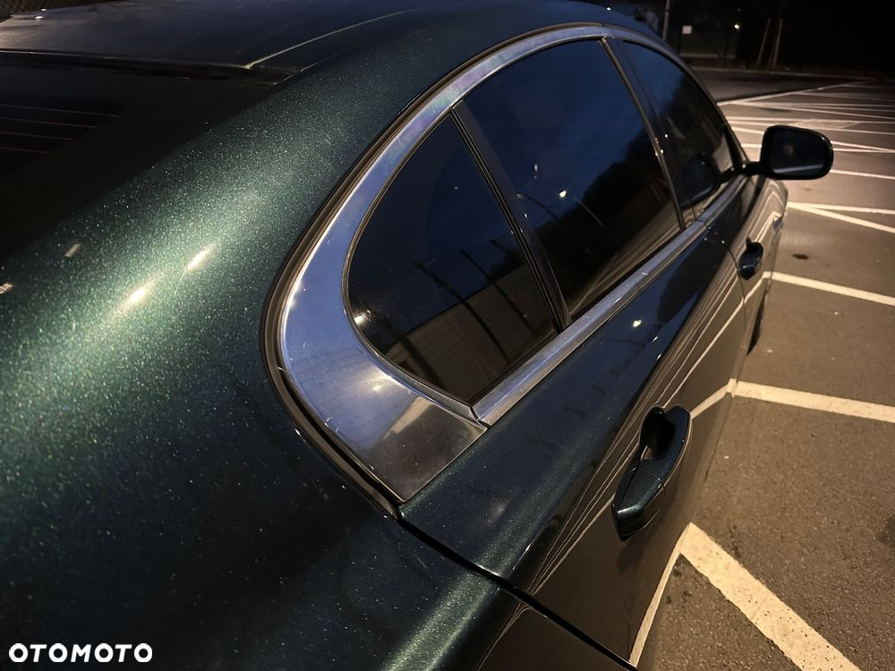 Jaguar XE 2.0 D Prestige - 5