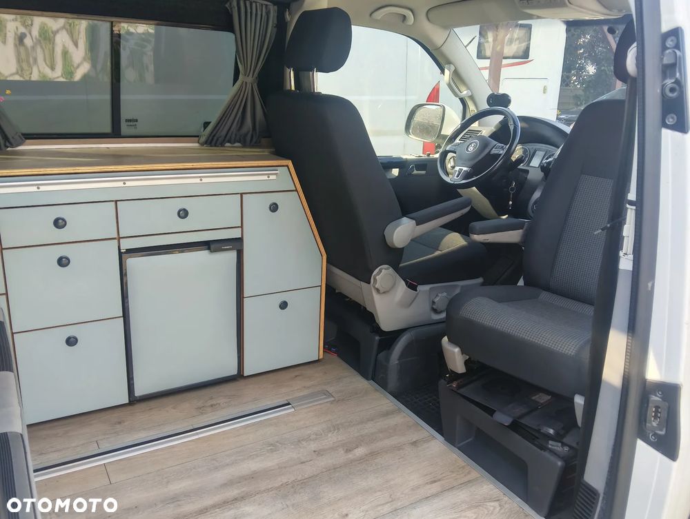 Volkswagen Transporter T5 camper L2H2 2.0 TDI DSG 4Motion  2012 - 12