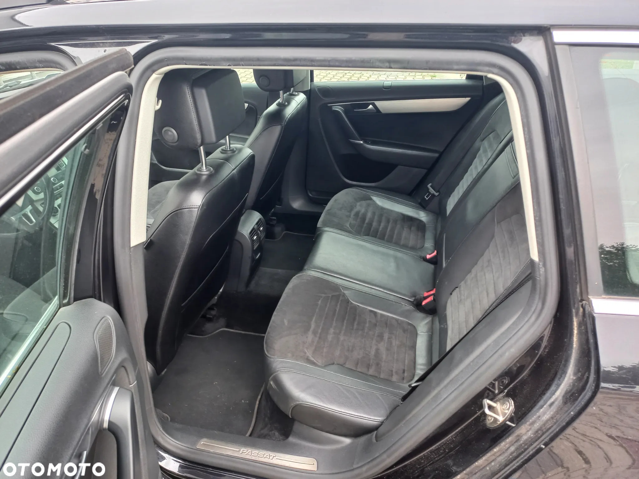 Volkswagen Passat 2.0 TDI Highline DSG - 27