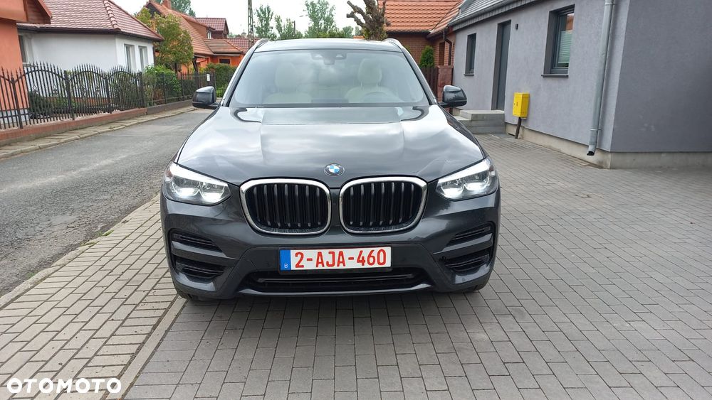 BMW X3 sDrive18d xLine - 2
