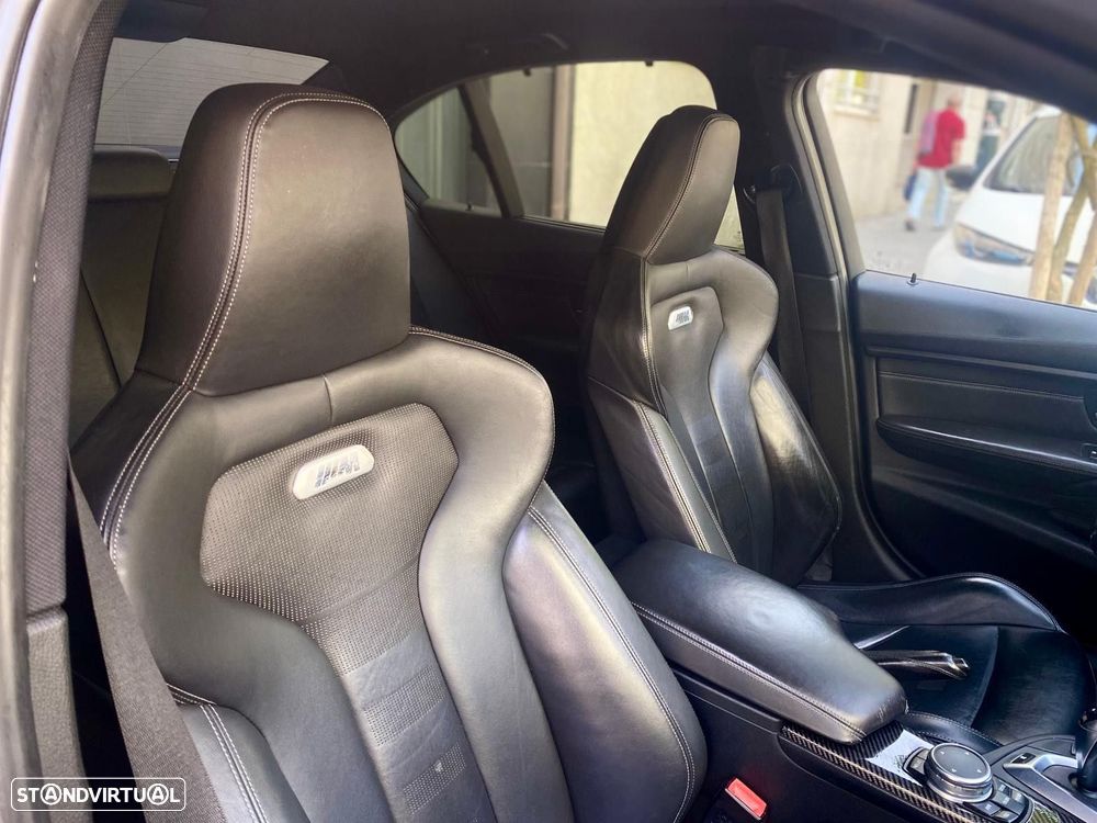 BMW M3 Auto - 28