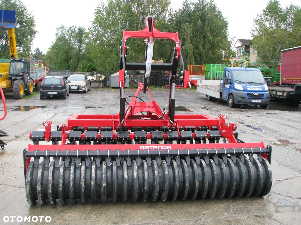 Inny Agregat uprawowy, brona talerzowa ciężka hydraulicznie składana BTCH Euro-Masz 4,0 metry, Agregat uprawowo siewny talerzowy ATUS-300 METANGA z wałem oponowym, ATUS 250,270,300 - Metanga, EuroMasz,  Agro-Masz - 36