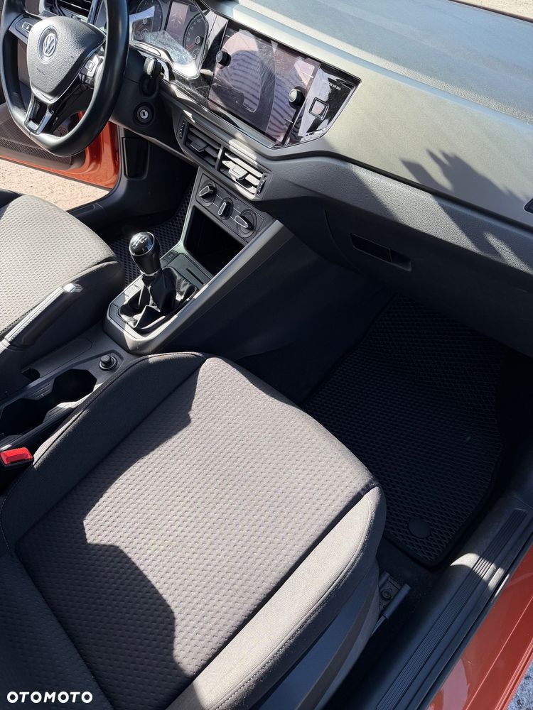 Volkswagen Polo 1.0 TSI Comfortline - 23