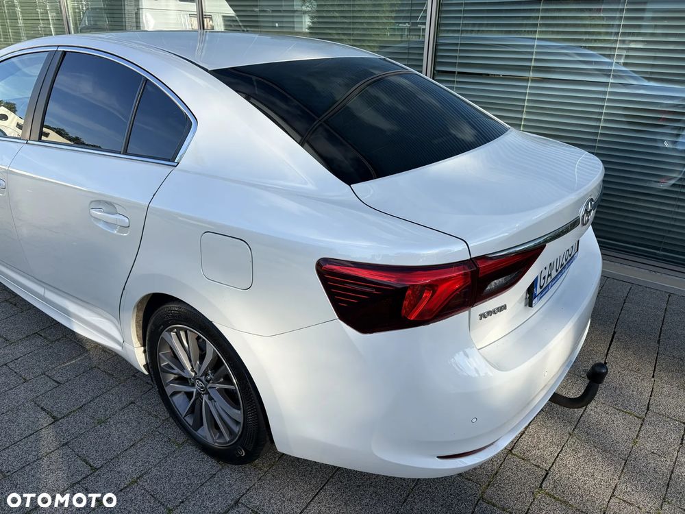 Toyota Avensis 1.8 Prestige MS - 5