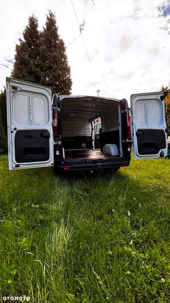 Renault TRAFIC - 6