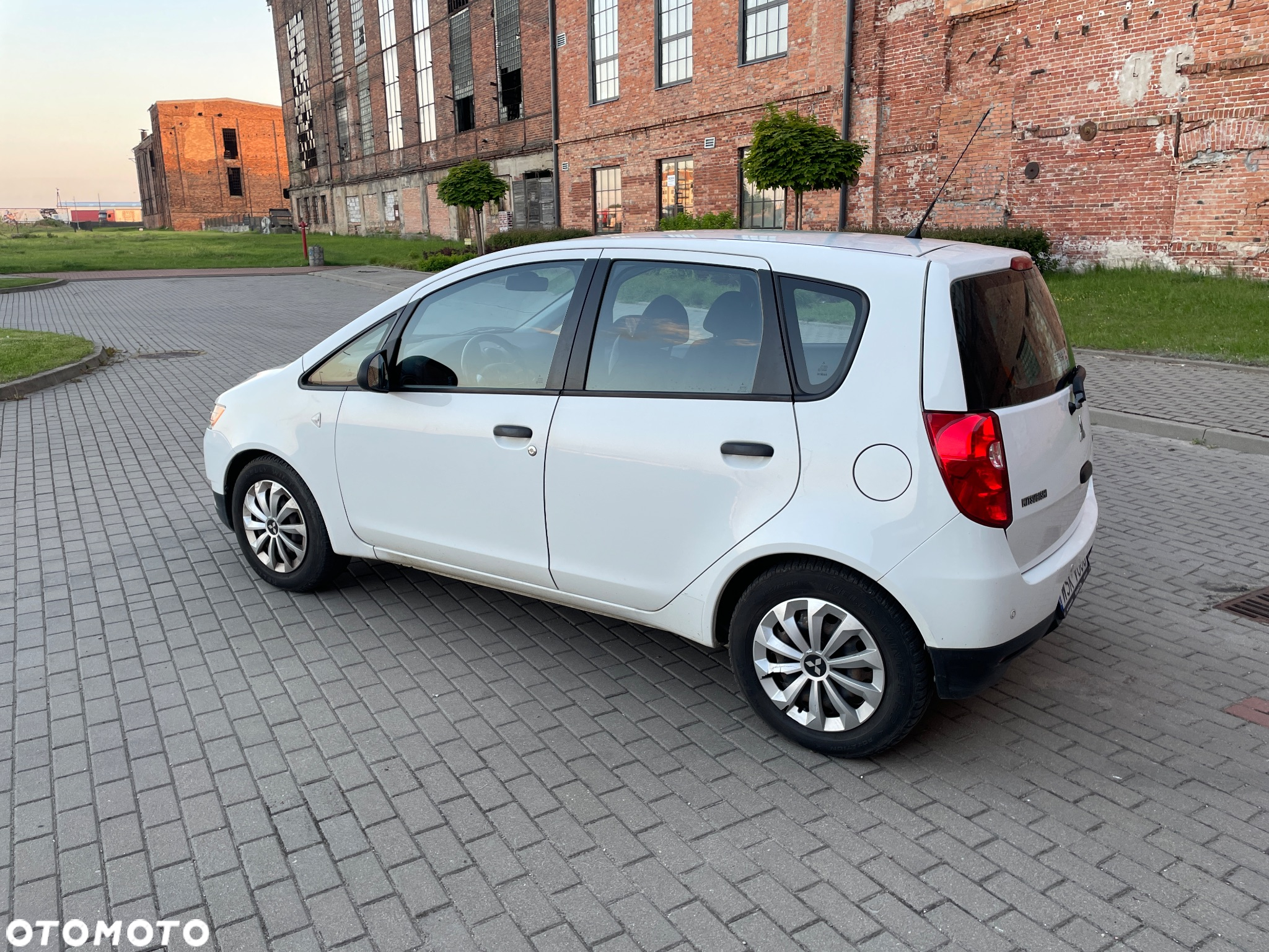 Mitsubishi Colt 1.3 Inform - 6