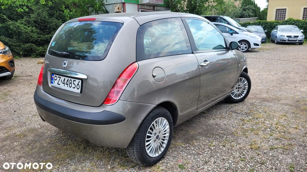 Lancia Ypsilon 1.2 8v Argento - 6