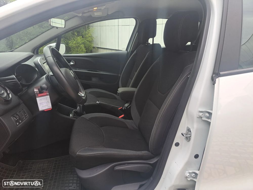 Renault Clio Sport Tourer 1.5 dCi Dynamique S - 6