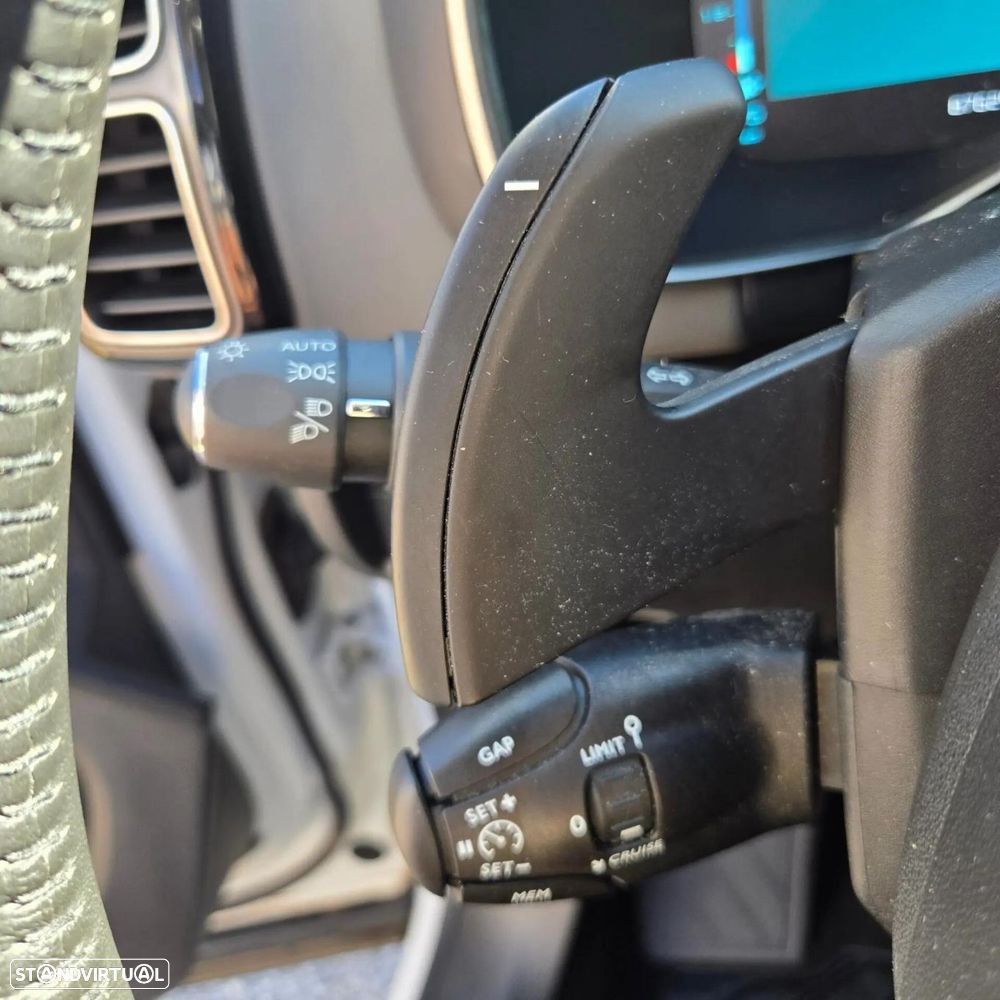 Citroën C5 Aircross 1.6 Hybrid Feel Business (TA) e-EAT8 — fotografia 13