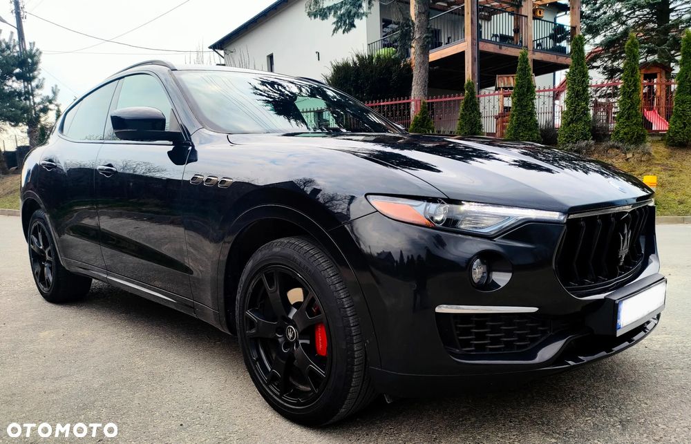 Maserati Levante Essence - 2