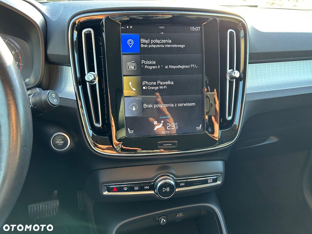 Volvo XC 40 T5 AWD Momentum Pro - 25