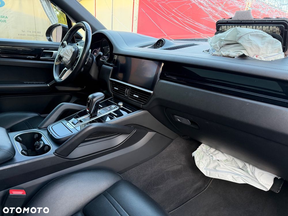 Porsche Cayenne E-Hybrid Tiptronic S Platinum Edition - 34