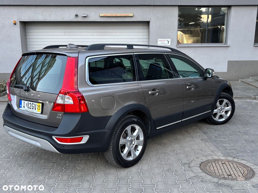 Volvo XC 70 D5 AWD Summum - 9