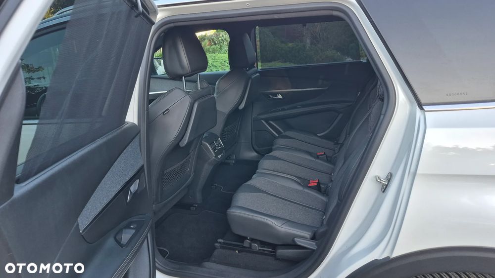 Peugeot 5008 PureTech 180 EAT8 Stop & Start GT Pack - 8
