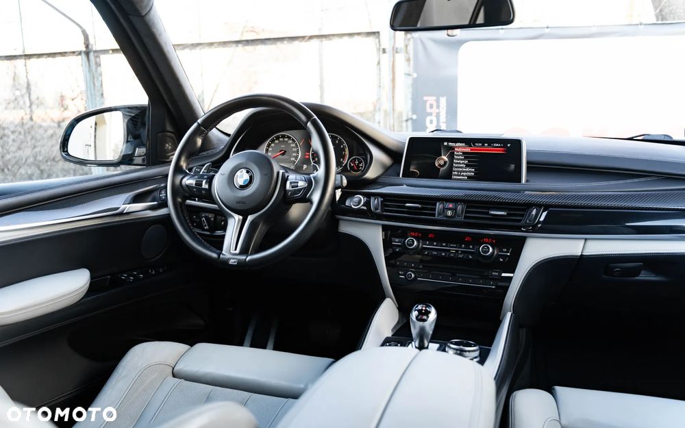 BMW X5 M Standard - 24