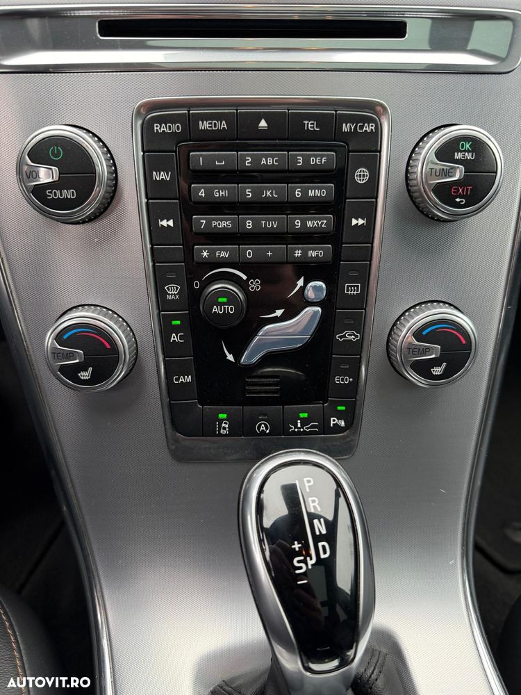 Volvo XC 60 D4 Geartronic Inscription - 9