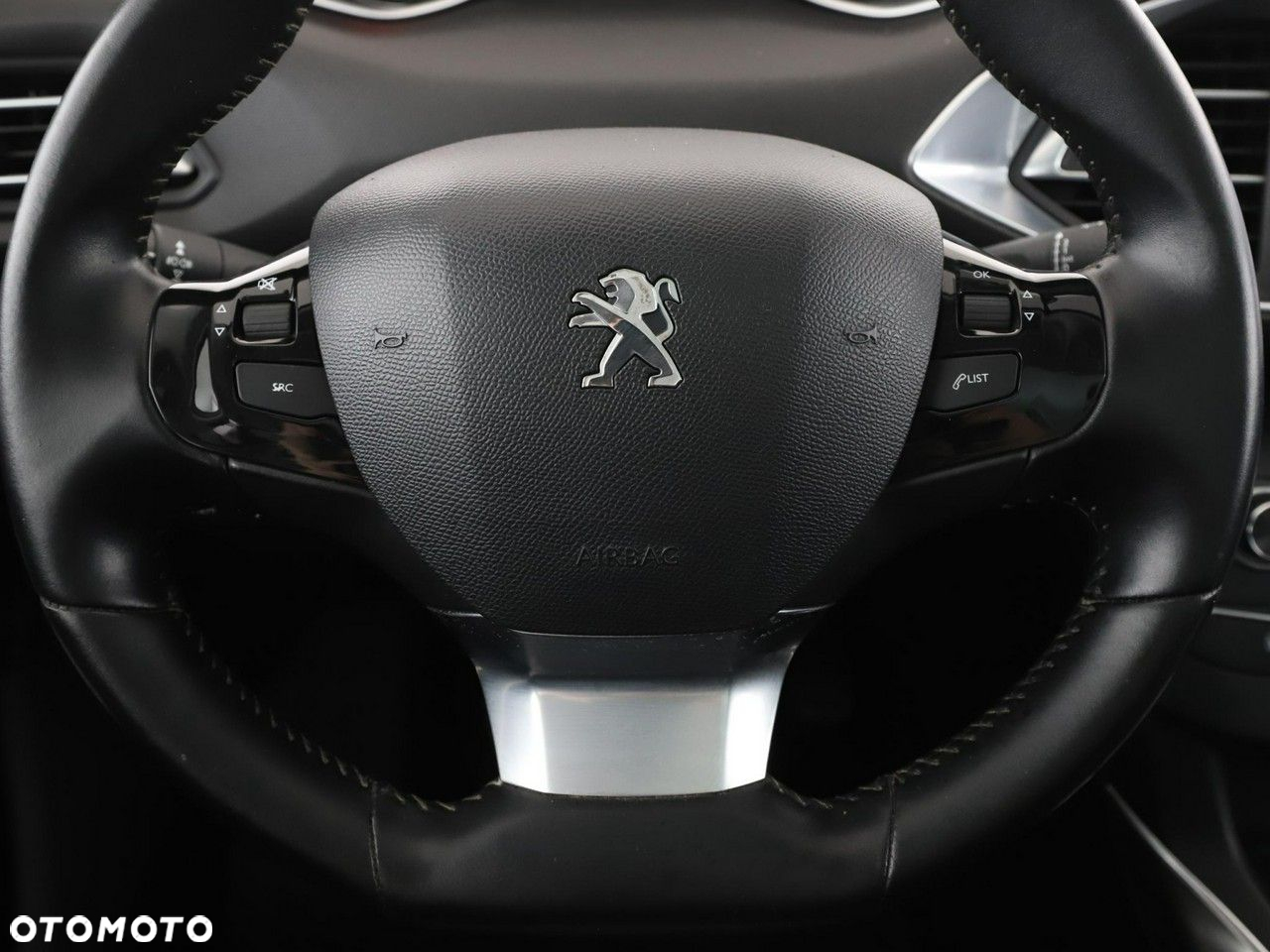 Peugeot 308 SW 2.0 BlueHDi Allure S&S - 21