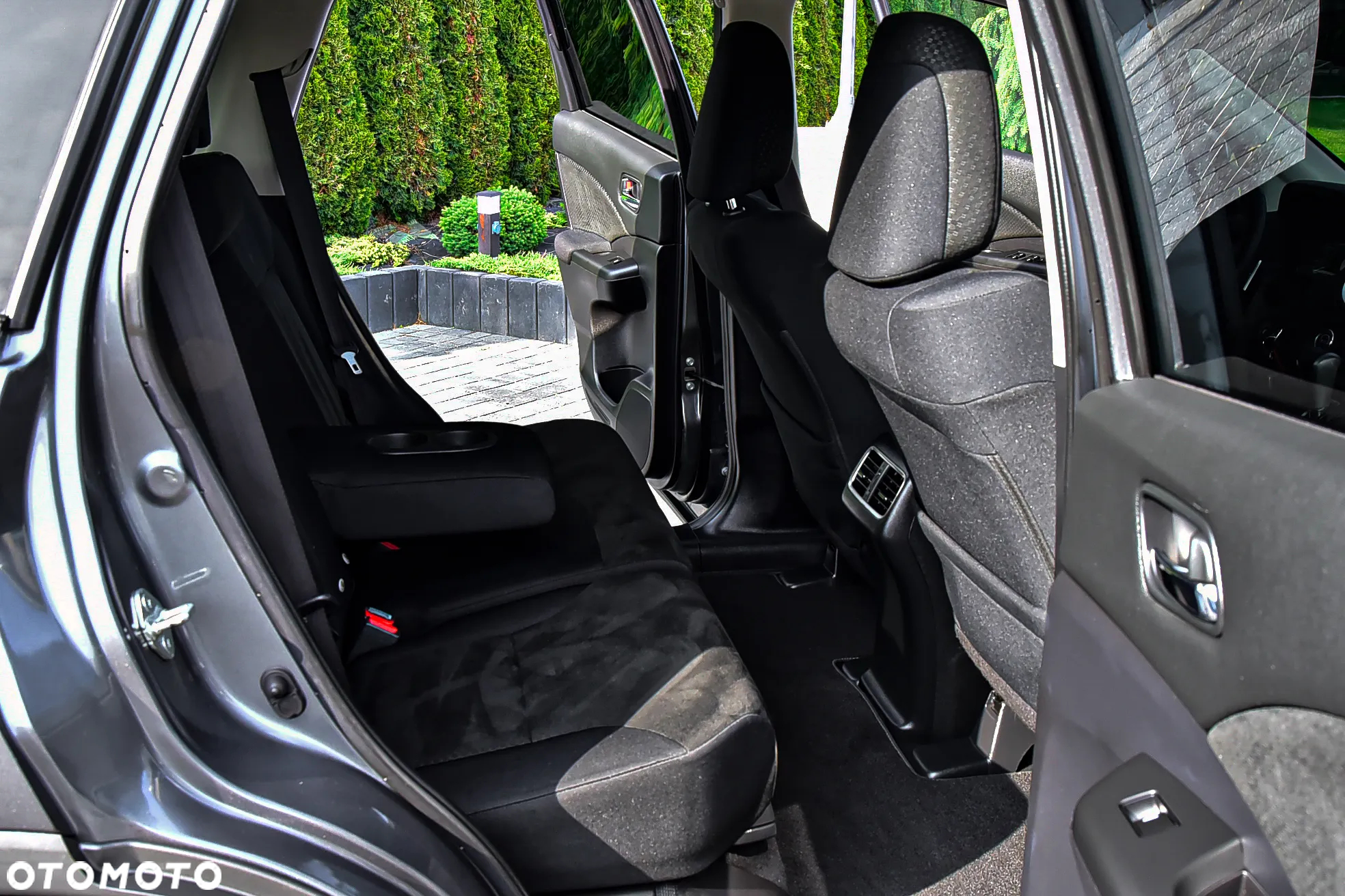 Honda CR-V 2.0i-VTEC 4WD Automatik Executive - 18