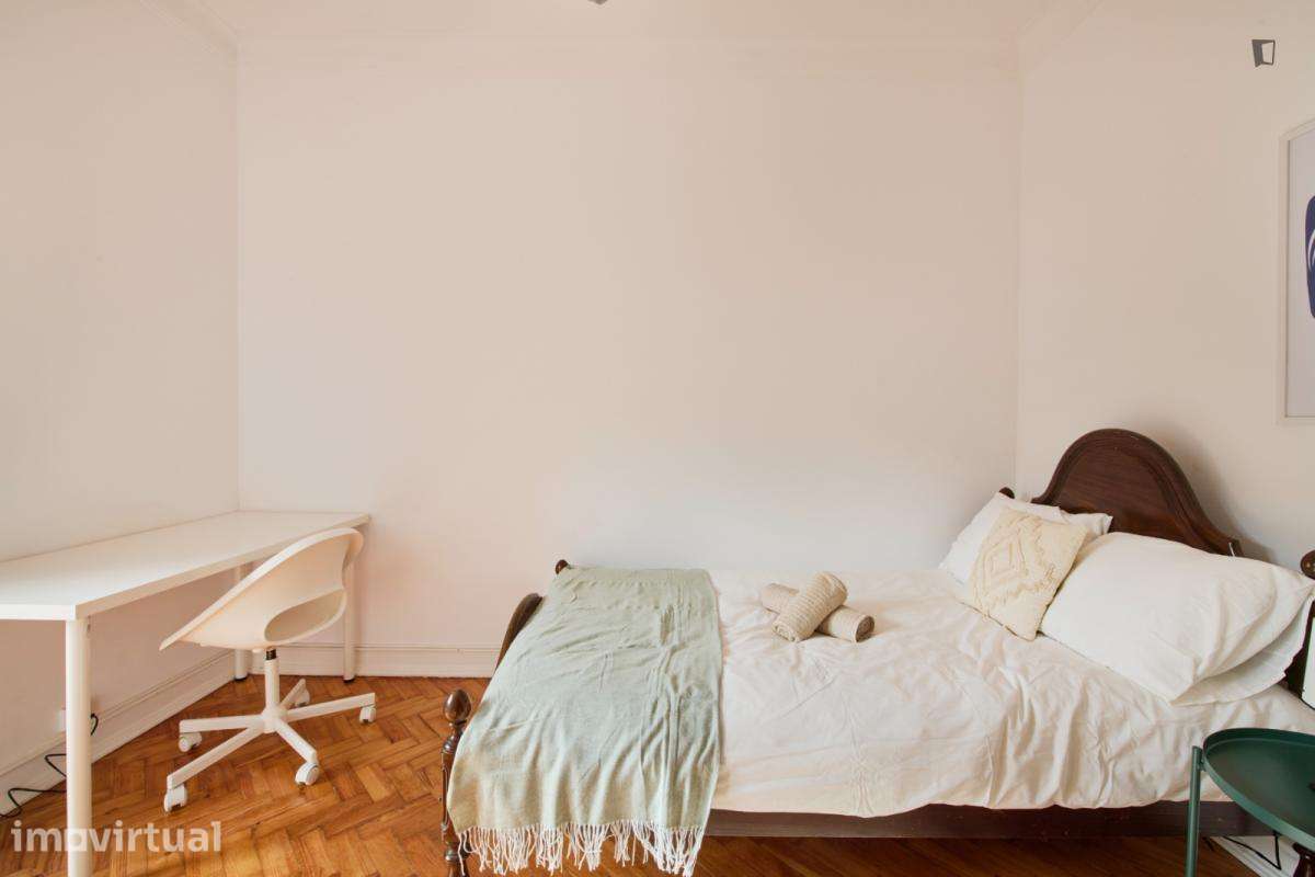 Quarto - localizado em Entrecampos Lisbon - Grande imagem: 5/41