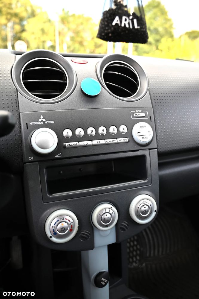 Mitsubishi Colt - 6