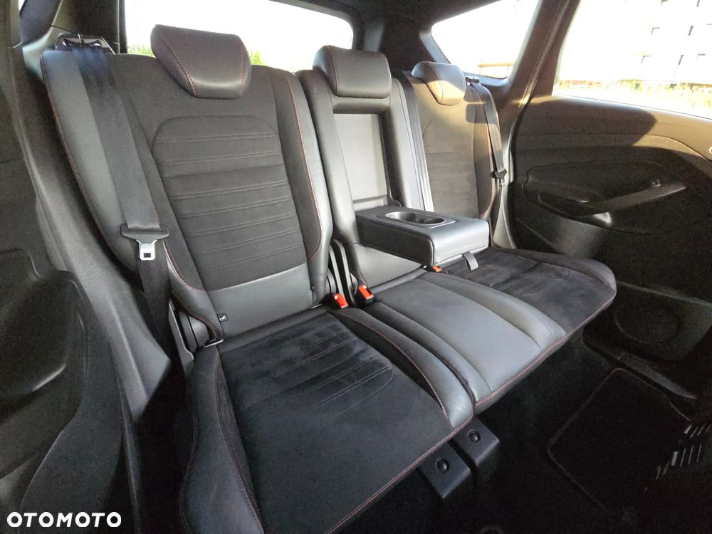 Ford Kuga 1.5 EcoBoost 2x4 ST-Line - 28