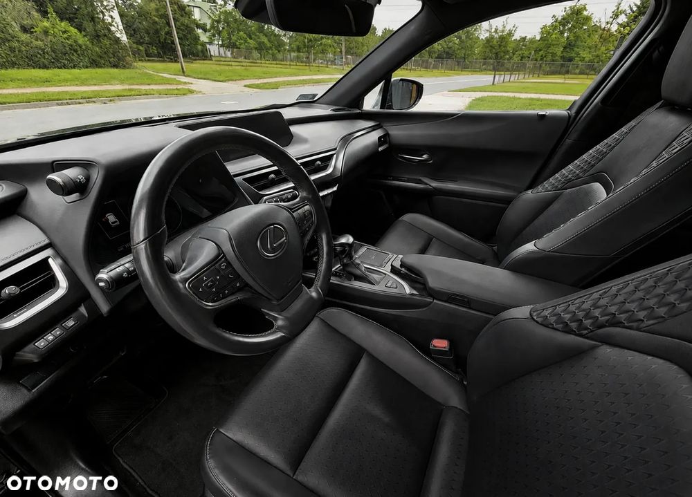 Lexus UX 250h GPF F Impression 2WD - 10