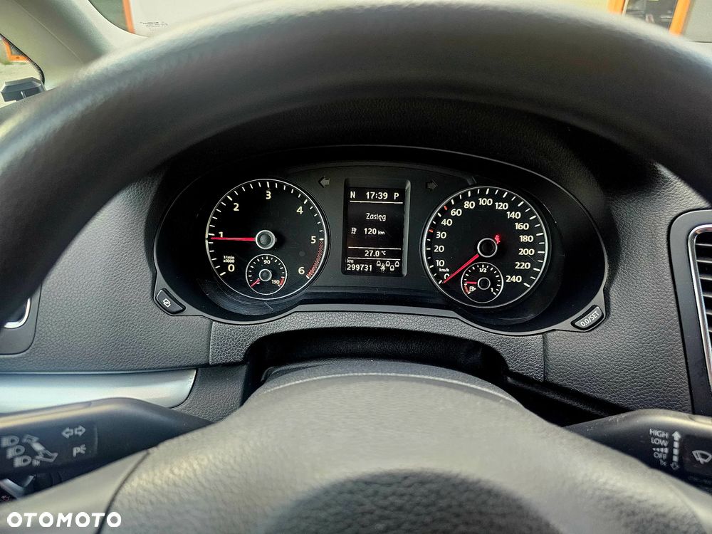 Volkswagen Sharan 2.0 TDI DSG BlueMotion Technology Trendline - 15