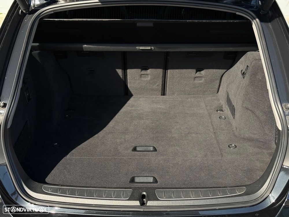 BMW 320 d Pack M - 26