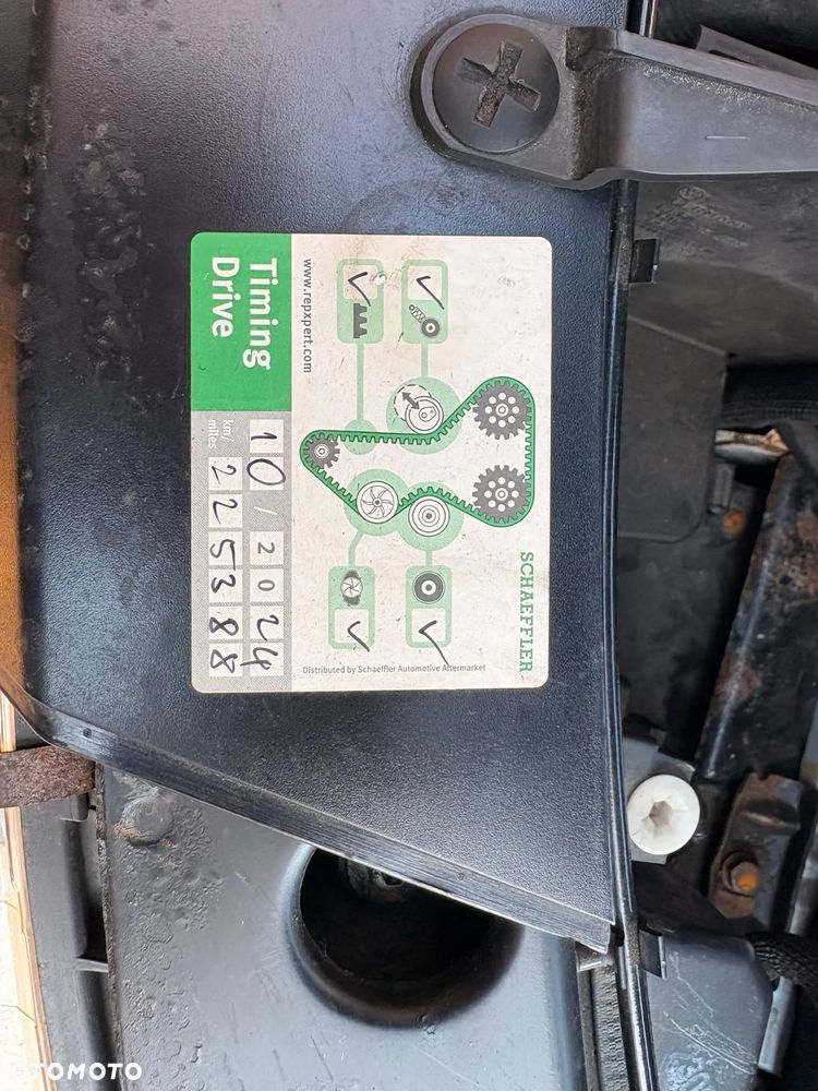 Volkswagen Transporter T5 TDI L2H1 - 10