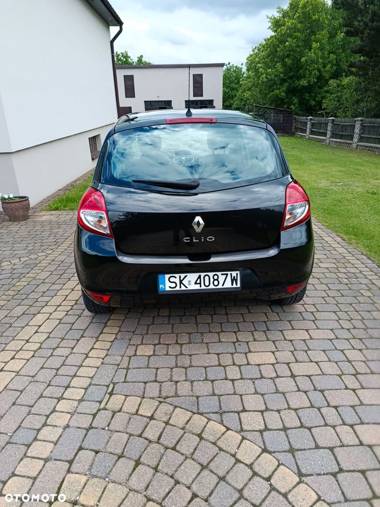 Renault Clio - 6