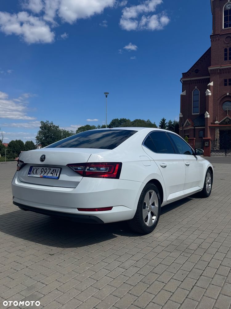 Skoda Superb 1.6 TDI Ambition DSG - 7